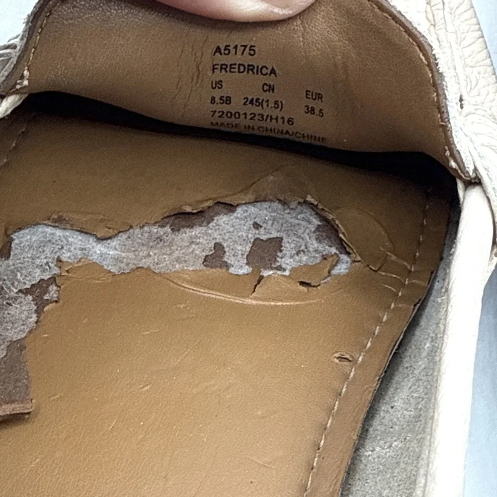 COACH Driving Loafers Fredrica Pebbled Leather Ivory Flats Slip On Womens 8.5B